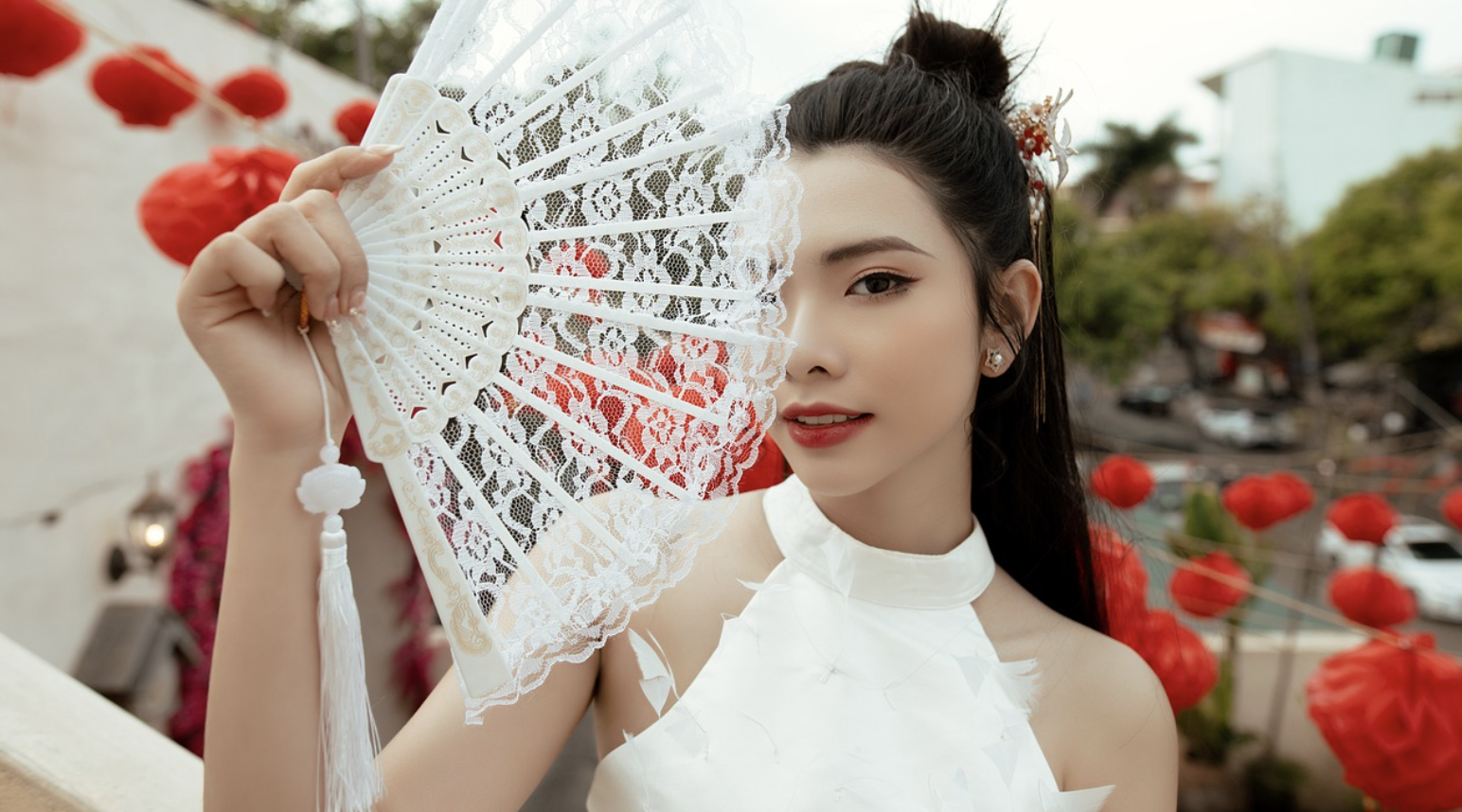 摒棄前任的補償機制，他就會重新回到你身邊