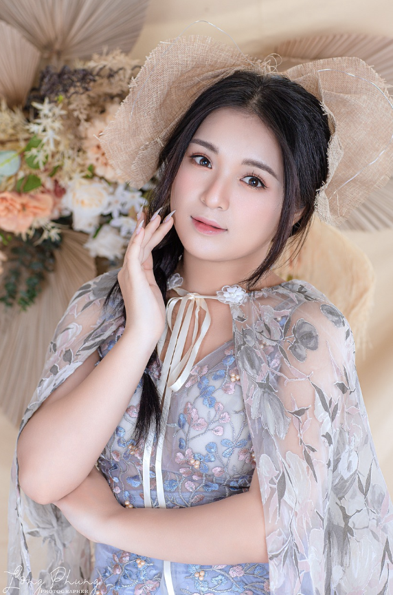 很多人在剛剛分手的時(shí)候，往往難以面對(duì)現(xiàn)實(shí)的殘酷，不敢跟對(duì)方保持適當(dāng)?shù)木嚯x